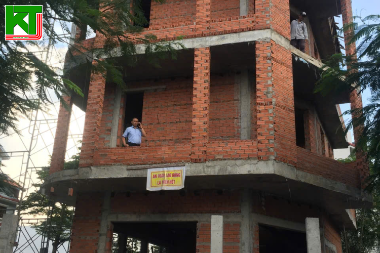 Nhà nhạc sỹ Đinh Trung Cẩn 